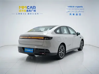 Leapmotor 零跑B01 2026, 100 км, за 96800 CNY
