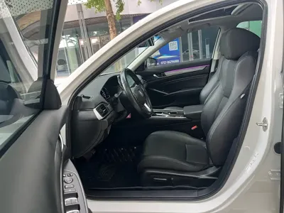 Honda Accord 2023, 52000 км, за 105000 CNY - фото 13