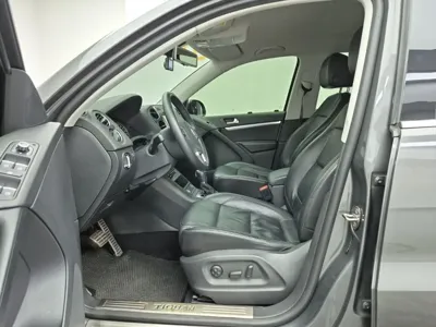 Volkswagen Tiguan 2014, 156165 км, за 6000000 KRW - фото 11