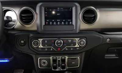 Jeep Wrangler 2019, 42656 км, за 31900000 KRW - фото 14