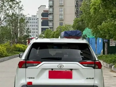 Toyota RAV4 2021, 30000 км, за 105800 CNY - фото 5