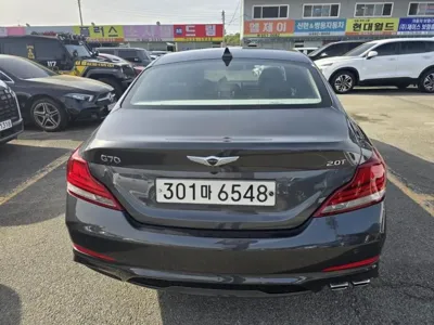 Genesis G70 2018, 122906 км, за 15950000 KRW