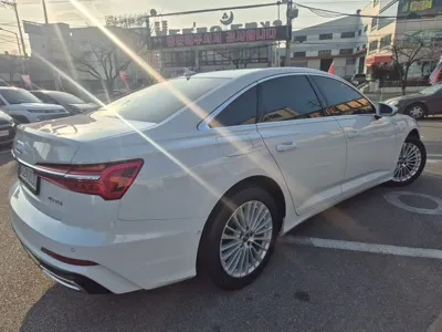 Audi A6 2020, 120505 км, за 28050000 KRW