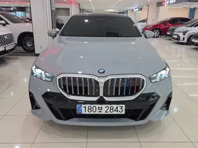 BMW 5-Series 2025, 12381 км, за 89900000 KRW - фото 3