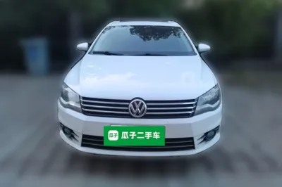 Volkswagen Bora 2014, 147800 км, за 24717.42 CNY