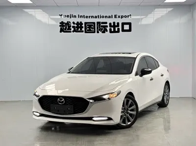 Mazda 3 Axela · 2022 год