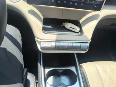 BYD Dolphin 2023, 30000 км, за 61800 CNY - фото 8