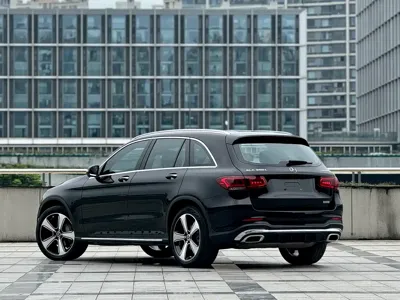 Mercedes-Benz GLC 2023, 60000 км, за 228000 CNY
