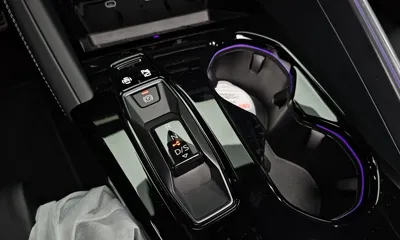 Audi Q5 2025, 33 км, за 87800000 KRW - фото 9
