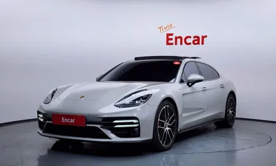 Porsche Panamera · 2022 год