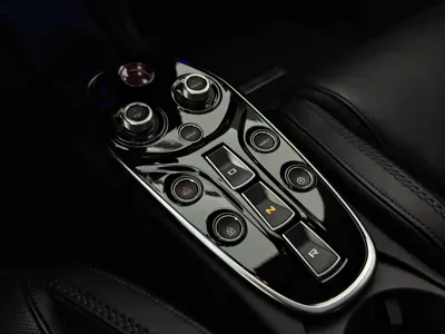 McLaren GT 2022, 11000 км, за 1297700 CNY - фото 14