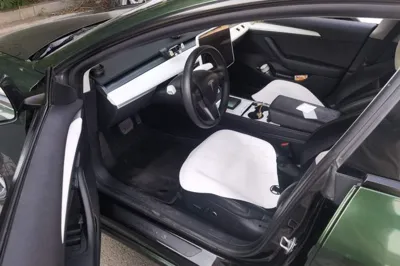 Tesla Model 3 2022, 105000 км, за 139909.01 CNY - фото 16
