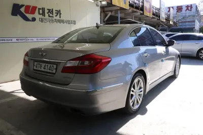 Hyundai Genesis 2012, 233531 км, за 4400000 KRW
