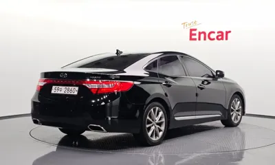 Hyundai Grandeur 2015, 225119 км, за 99990000 KRW