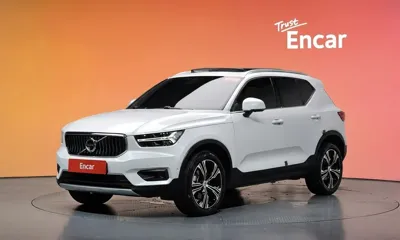Volvo XC40 · 2022 год