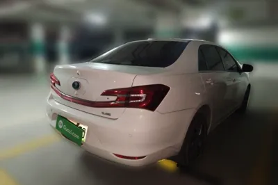 BYD Qin New Energy 2018, 62600 км, за 43264.44 CNY - фото 4