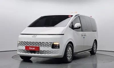 Hyundai Staria · 2023 год