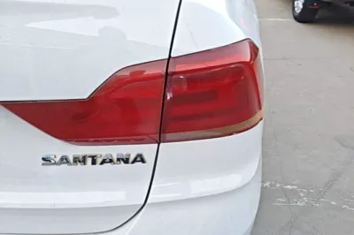 Volkswagen Santana 2016, 63700 км, за 33316.85 CNY - фото 14