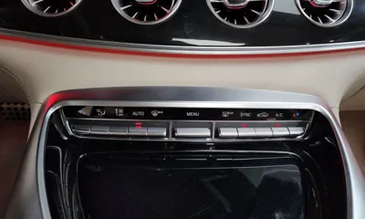 Mercedes-Benz AMG GT 2022, 60177 км, за 80000000 KRW - фото 34