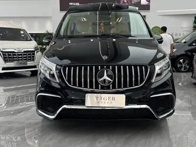Mercedes-Benz V-Class 2020, 115000 км, за 298000 CNY