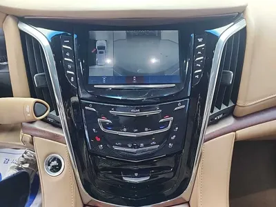 Cadillac Escalade 2017, 126993 км, за 32500000 KRW - фото 10