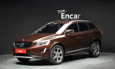 Volvo XC60 · 2015 год
