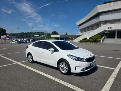 Kia K3 · 2017 год