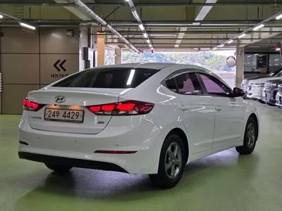 Hyundai Avante 2016, 132130 км, за 6990000 KRW