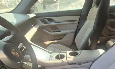 Porsche Taycan 2025, 4637 км, за 186000000 KRW - фото 8