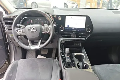 Lexus NX 2022, 83300 км, за 164688.14 CNY - фото 13