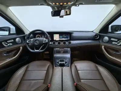 Mercedes-Benz E-Class 2017, 170000 км, за 105800 CNY - фото 11