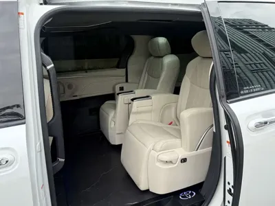 Toyota Granvia 2024, 40000 км, за 246500 CNY - фото 15