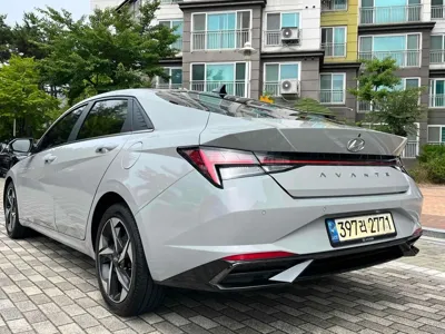 Hyundai Avante 2021, 98979 км, за 15000000 KRW - фото 6