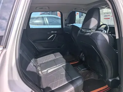 BMW X1 2023, 23700 км, за 229000 CNY