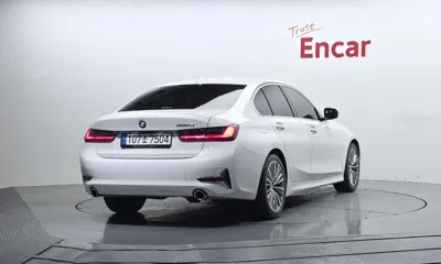 BMW 3-Series 2022, 56809 км, за 29500000 KRW