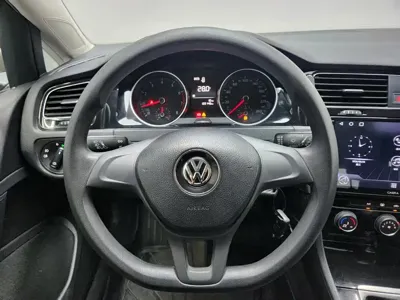 Volkswagen Golf 2018, 120000 км, за 28800 CNY - фото 7