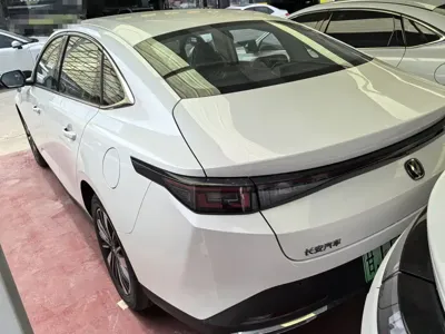 Changan 逸动PHEV 2026, 100 км, за 75800 CNY