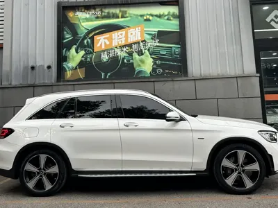 Mercedes-Benz GLC 2022, 39000 км, за 218800 CNY