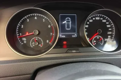Volkswagen Golf 2014, 75400 км, за 37368.44 CNY - фото 4