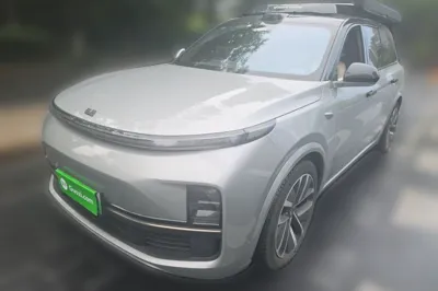 Li Auto L9 · 2022 год