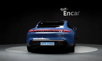 Porsche Taycan 2023, 22436 км, за 100630000 KRW