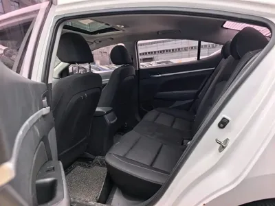 Hyundai Elantra 2017, 109000 км, за 28800 CNY - фото 9