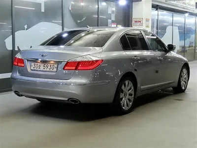 Hyundai Genesis 2010, 104557 км, за 3100000 KRW