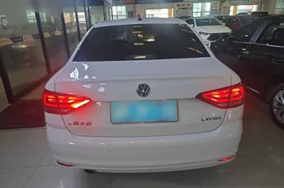 Volkswagen Lavida 2015, 116600 км, за 38299.88 CNY - фото 5