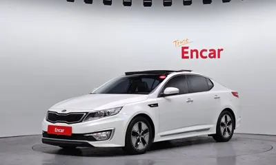 Kia K5 · 2013 год