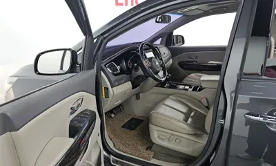 Kia Canival 2016, 101153 км, за 13200000 KRW - фото 10