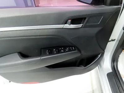 Hyundai Avante 2019, 98394 км, за 10600000 KRW - фото 14