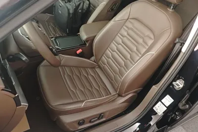 Volkswagen Passat 2019, 102899 км, за 77184.14 CNY - фото 17