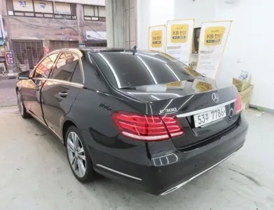 Mercedes-Benz E-Class 2015, 85425 км, за 11100000 KRW