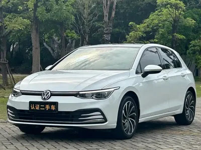 Volkswagen Golf · 2022 год